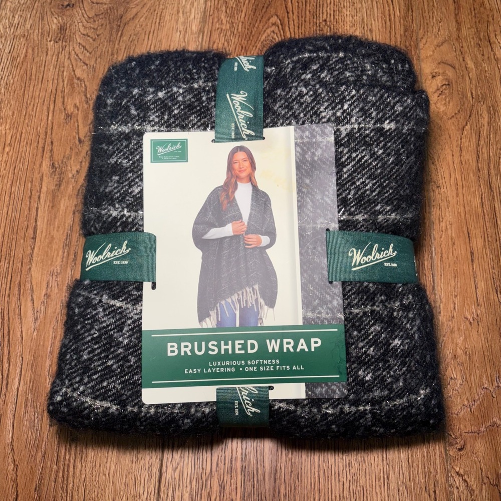 New Woolrich Green Label Brushed Fringe Wrap Black Gray Plaid One Size NWT boho